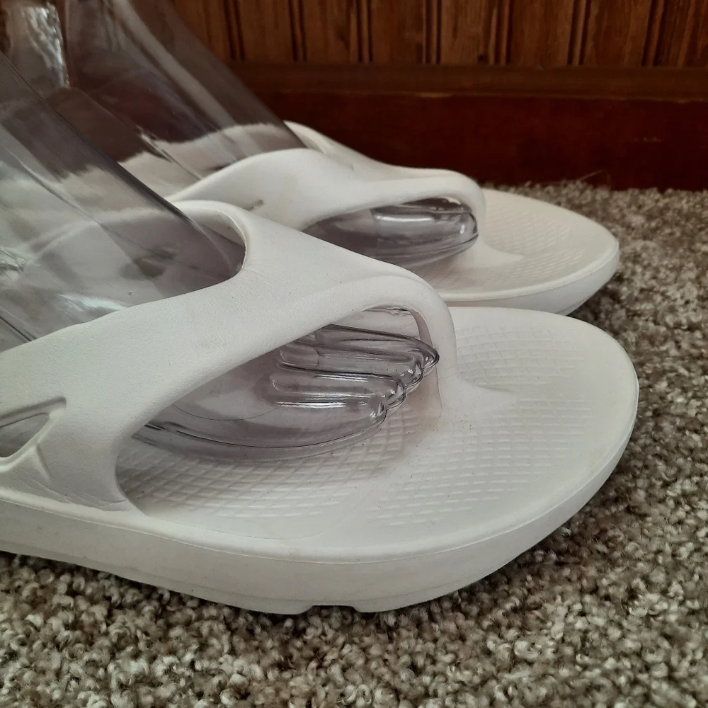 Hurley Injection Flip-flop Cream Cushioned Footbed Slip-on Thong Sandals Size 11